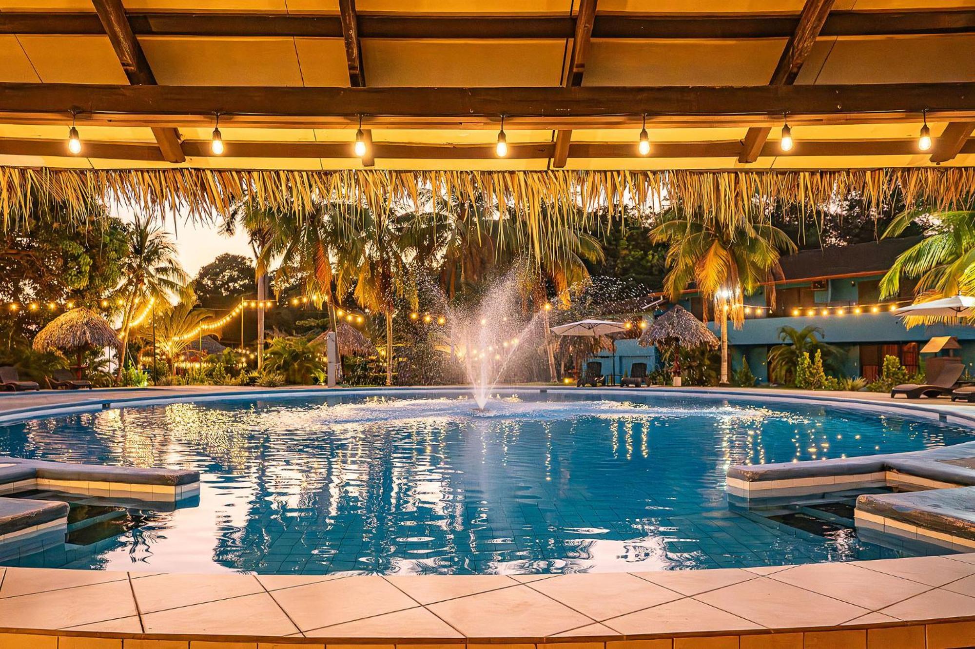 Beach Break Resort & Cr Surf Camp Jaco Exterior photo