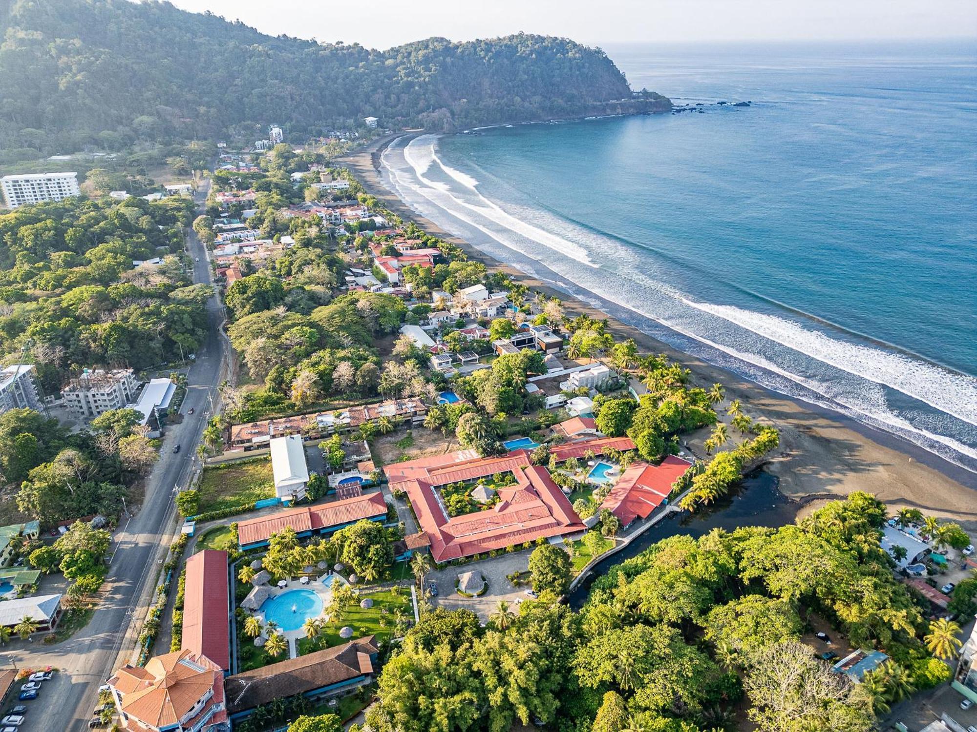 Beach Break Resort & Cr Surf Camp Jaco Exterior photo