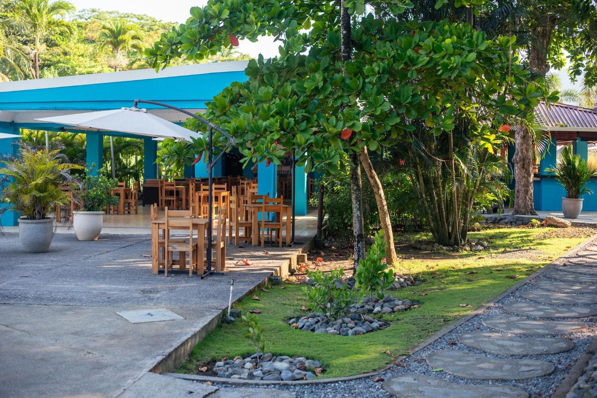 Beach Break Resort & Cr Surf Camp Jaco Exterior photo