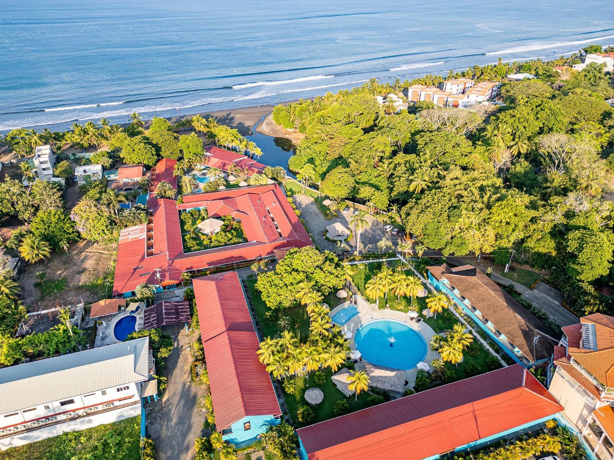 Beach Break Resort & Cr Surf Camp Jaco Exterior photo